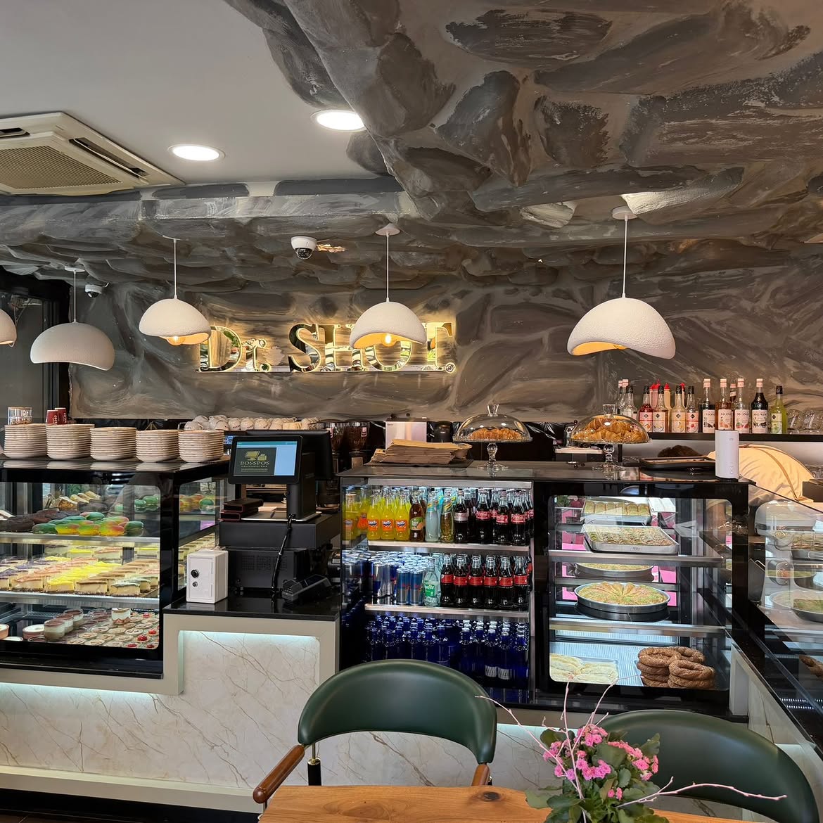 Patisserie bei Dr. Shot Dortmund