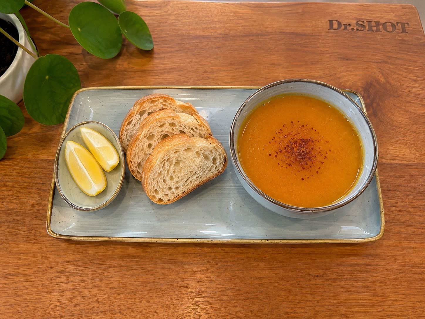 Linsensuppe bei Dr. Shot